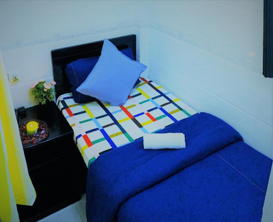 Australia Lounge Hotel Хонконг Екстериор снимка